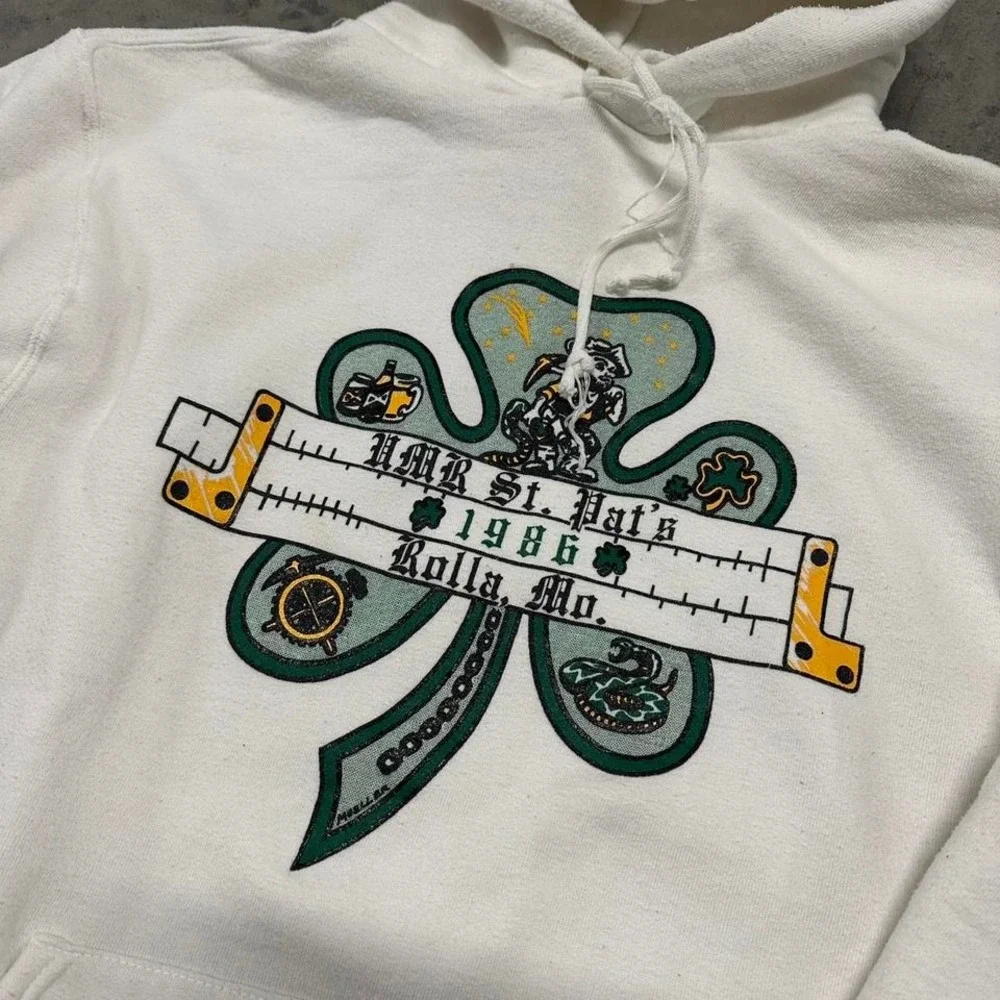 Vintage Fraternity Shamrock‎ Hoodie Large